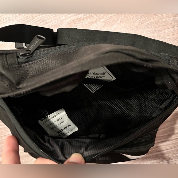 Herschel Supply Pop Quiz Hip Pack - Picture 2 of 5